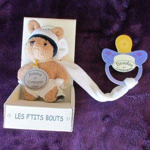 Doudou et Compagnie Small Teddy Bear Pacifier Dummy Holder Baby Accessory NWT